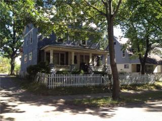 701 Blaine Ave, Akron, OH 44310-3007