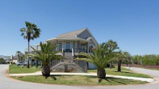 30 Bayshore Dr, Pensacola, FL 32507-3575