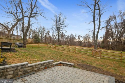 6018 River Meadows Dr, Columbia MD  21045-3825 exterior