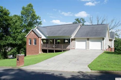 824 Mountain Grove Ln, Seymour TN  37865-4490 exterior