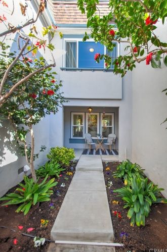 4 Rockrose Way, Irvine, CA 92612-2136