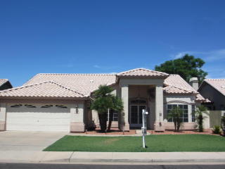 882 Spur Ave, Gilbert AZ  85296-2256 exterior