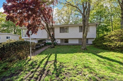 31 Crawford Ter, Riverside, CT 06878-1033