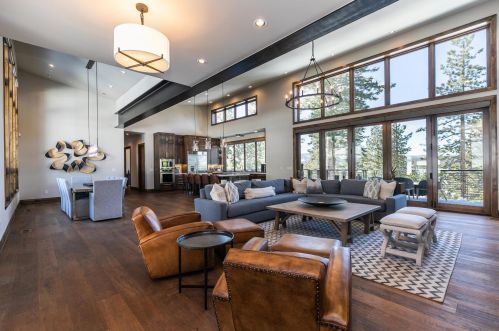 9513 Cloudcroft Ct, Truckee CA  96161-4314 exterior