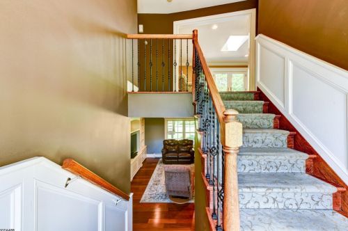 34 Chilhowie Dr, Kinnelon, NJ 07405-3202