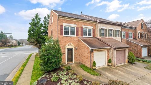 6060 Estates Dr, Alexandria, VA 22310-1867