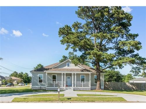 7209 Patricia St, Arabi, LA 70032-1764