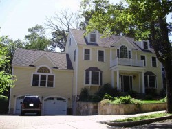 16 Voss Ter, Newton, MA 02459-2646
