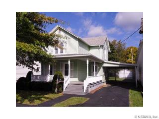 15 Shannon St, Bath, NY 14810-1225