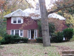 102 Beaumont Ave, Newton, MA 02460-2330