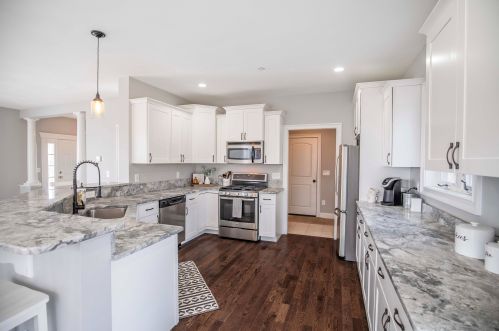 159 Jenkins Farm Rd, Chester, NH 03036-4405