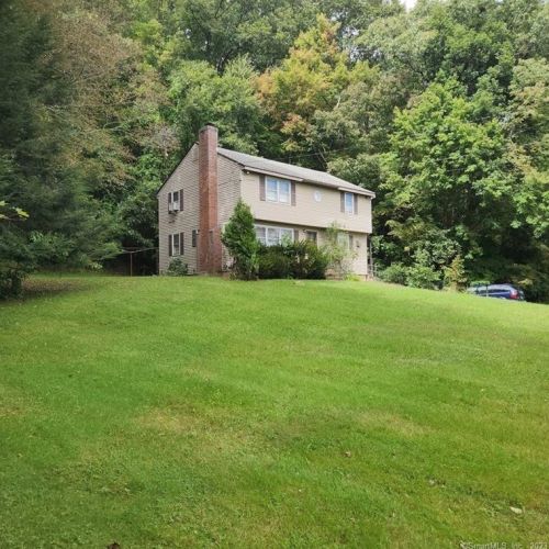 192 Merrow Rd, Coventry, CT 06238-1338