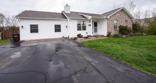 8752 Waynes Way, Blanchester, OH 45107-9366