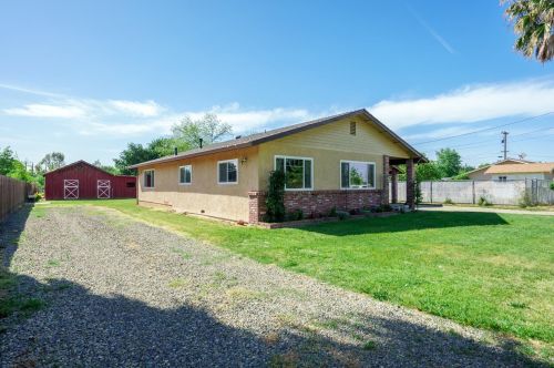 1235 Dewsnup Ave, Gridley, CA 95948-9519