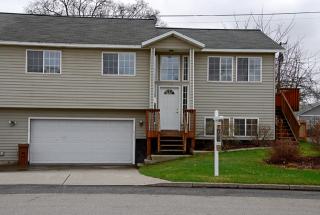 912 Jackson Ave, Spokane WA  99207-2689 exterior