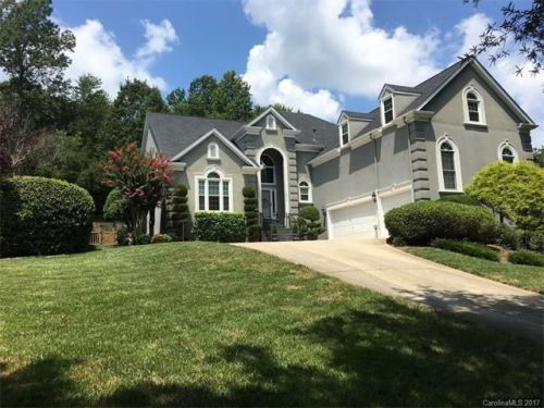 16412 Plantation Woods Dr, Charlotte, NC 28278-8821