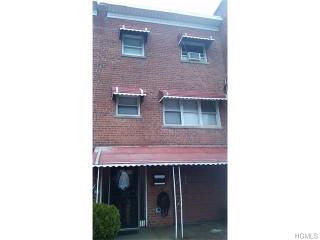 3815 Laconia Ave, Bronx, NY 10469-1414