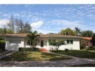 335 Candia Ave, Miami FL  33134-7311 exterior