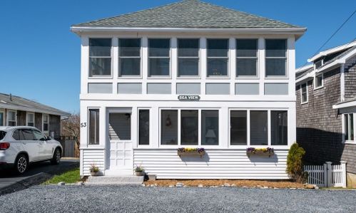 53 Ocean St, Marshfield, MA 02051-5909