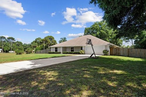 4005 Peppertree St, Cocoa, FL 32926-2806