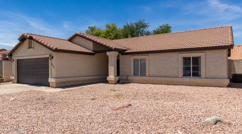 1050 Sailors Way, Gilbert, AZ 85234-3644