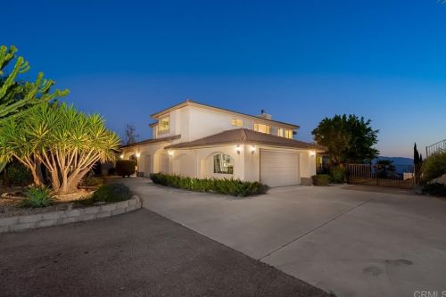 2714 Via Chinarros, Alpine, CA 91901-3163