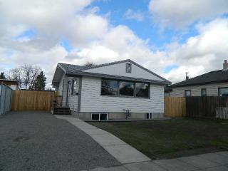 623 Broad Ave, Spokane, WA 99207-3202