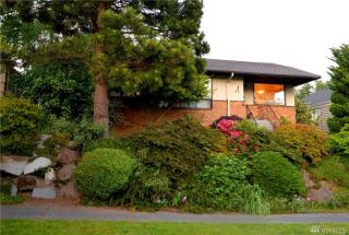 4022 36th Ave, Seattle, WA 98126-2425