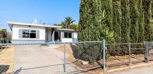 5633 Georgia Dr, North Highlands, CA 95660-4722