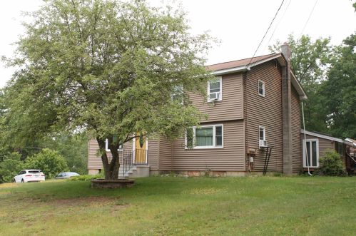 39 Emerald Dr, Derry, NH 03038-5287