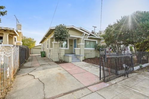 2008 84th Ave, Oakland CA  94621-1711 exterior