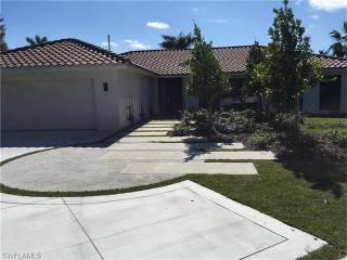 1570 Bluefin Ct, Naples FL  34102-1576 exterior