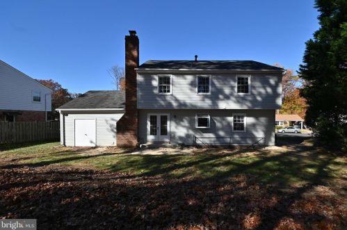 6153 Roxbury Ave, Springfield VA  22152-1625 exterior