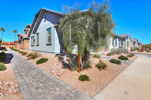 5714 Butte St, Mesa, AZ 85205