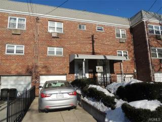 864 Calhoun Ave, Bronx, NY 10465-2204