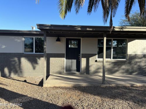 5341 27th St, Tucson, AZ 85711-5817