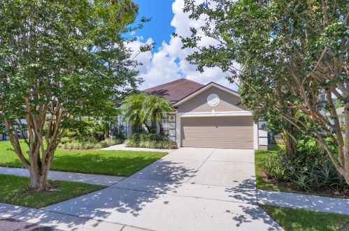 13903 Bluewater Cir, Orlando FL  32828-8320 exterior