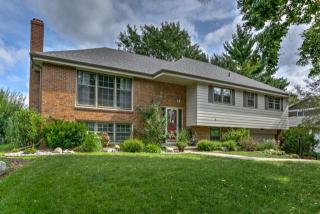 12224 Izard St, Omaha, NE 68154-1437