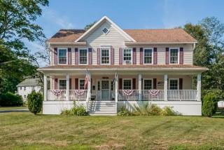 69 Cushing Rd, Cohasset, MA 02025-1753