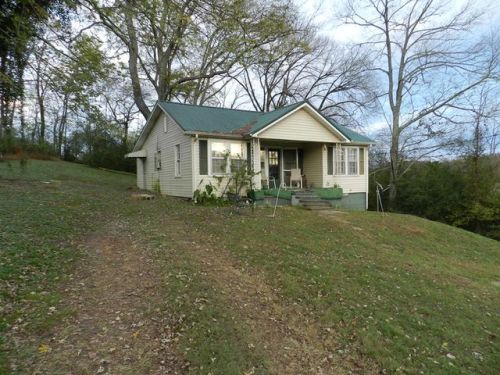 135 Big Bottom Rd, Gainesboro, TN 38562-6076