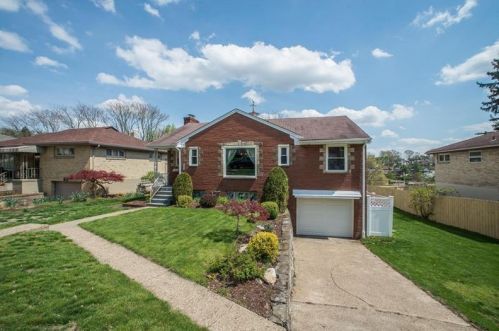 1707 Worcester Dr, Pittsburgh, PA 15243-1535