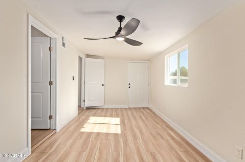 3437 Acoma Dr, Phoenix AZ  85032-5165 exterior