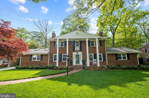 5922 Jane Way, Alexandria, VA 22310-1237