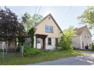 10 Hunt St, Nashua, NH 03060-4426