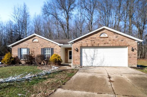 2047 River Birch Dr, Amelia, OH 45102-2320