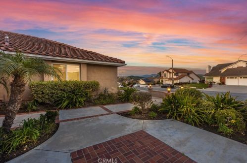2832 Calle Guadalajara, San Clemente CA  92673-3516 exterior