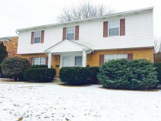 3910 Sheffield Ct, Toledo, OH 43623-3351