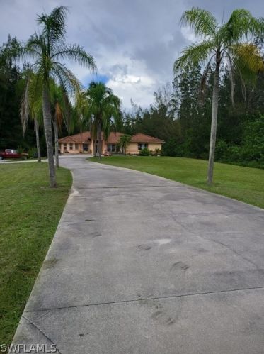 1776 Gunnery Rd, Lehigh Acres, FL 33971-5602
