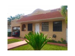 2453 3rd St, Miami, FL 33125-5272