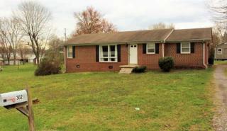 302 Greenbriar St, Woodbury, TN 37190-1506